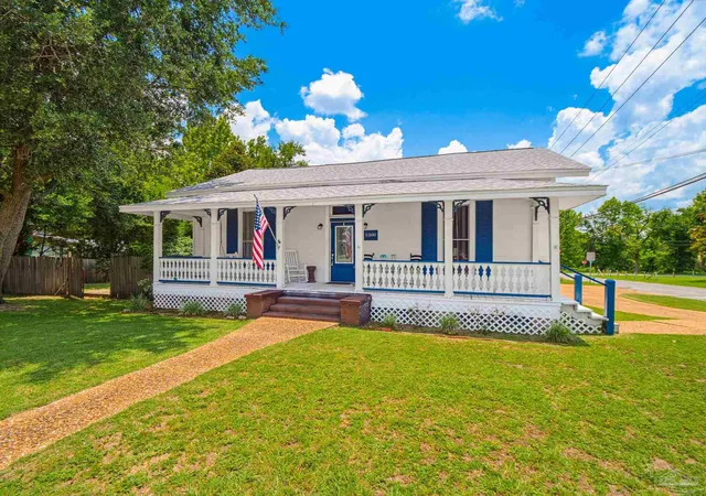 Photo 3 of Single family home for sale at 5300 Conecuh St, Milton, FL 32570 | MLS# 684625 | Listing updated on 2026-07-02