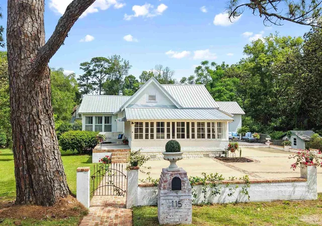 Photo 1 of Single family home for sale at 115 North Ave, Fairhope, AL 36532 | MLS# 682212 | Listing updated on 2026-06-30