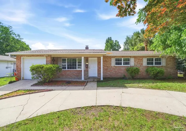 Homes for sale in Pensacola, FL | 6120 Virwood Rd, Pensacola, FL 32504 | MLS# 683460