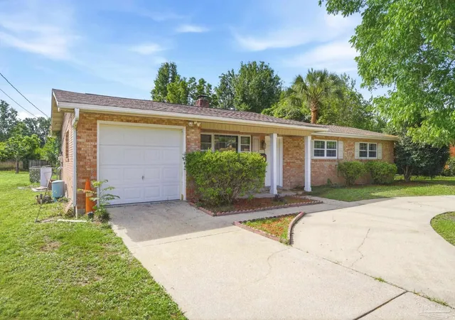 Homes for sale in Pensacola, FL | 6120 Virwood Rd, Pensacola, FL 32504 | MLS# 683460