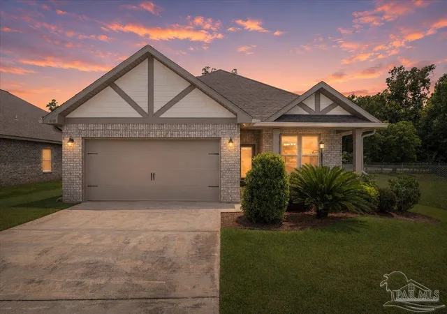 Photo 1 of Single family home for sale at 6510 Covington Cir, Pensacola, FL 32526 | MLS# 685793 | Listing updated on 2026-10-12
