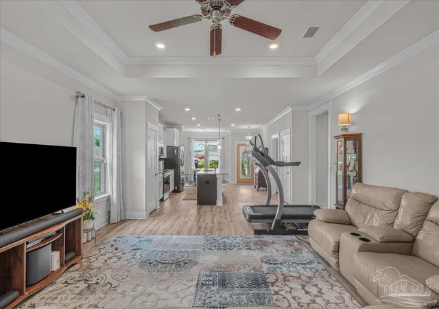 Photo 3 of Single family home for sale at 6510 Covington Cir, Pensacola, FL 32526 | MLS# 685793 | Listing updated on 2026-10-12