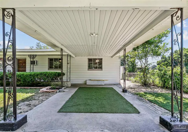 Homes for sale in Pensacola, FL | 29 Cloverland Ct, Pensacola, FL 32505 | MLS# 681288