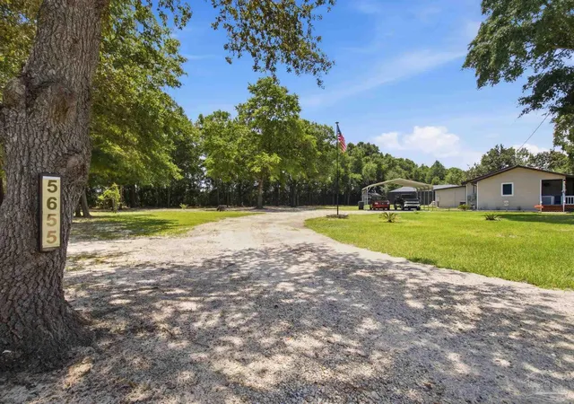 Homes for sale in Crestview, FL | 5655 J V Woolley Rd, Crestview, FL 32539 | MLS# 685380