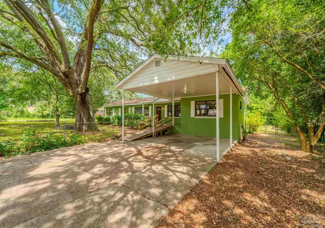 3rd image of 430 N V St, Pensacola, FL 32505 | MLS# 683600