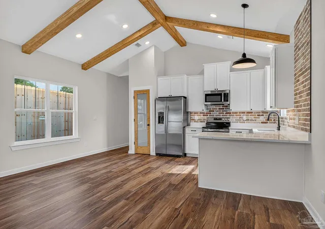 5th image of 1106 N E St, Pensacola, FL 32501 | MLS# 682991