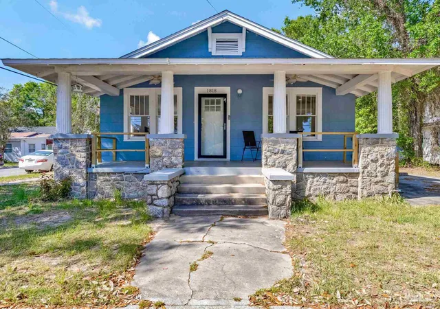Photo 1 of Single family home for sale at 1818 W Government St, Pensacola, FL 32502 | MLS# 684921 | Listing updated on 2026-08-11