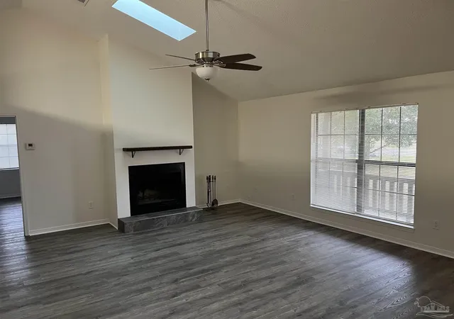 2nd image of 4628 Pebble Creek Dr, Pensacola, FL 32526 | MLS# 676638