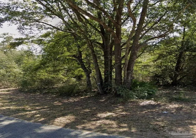 Photo 4 of Sale Pending at 6214 Montgomery Ave, Pensacola, FL 32526 | MLS# 669046 | Listing updated on 2026-09-09