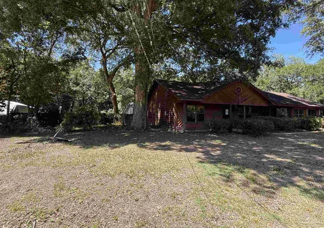 Homes for sale in Milton, FL | 5244 Suwanee St, Milton, FL 32583 | MLS# 685655