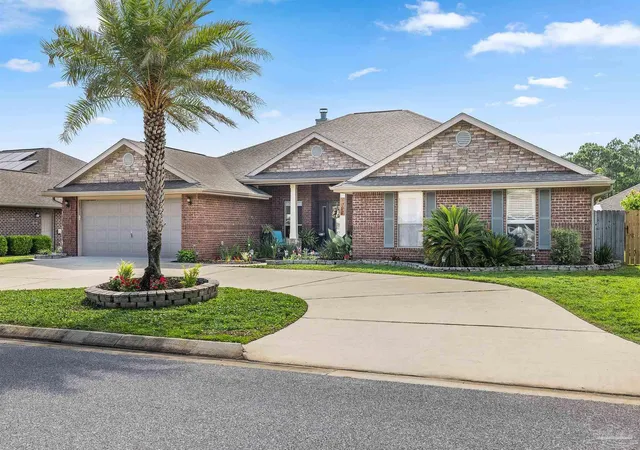 Photo 1 of Single family home for sale at 1797 Twin Pine Blvd, Gulf Breeze, FL 32563 | MLS# 683799 | Listing updated on 2026-08-22