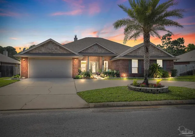 Photo 2 of Single family home for sale at 1797 Twin Pine Blvd, Gulf Breeze, FL 32563 | MLS# 683799 | Listing updated on 2026-08-22