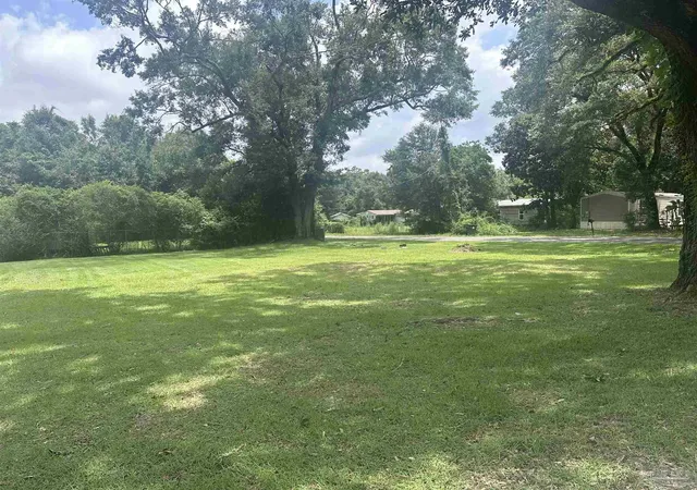 Land for sale at 8 Dianah St, Pensacola, FL 32503 | MLS# 684683