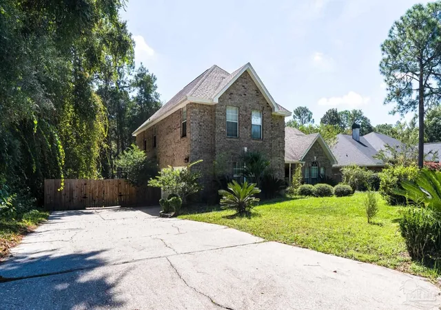 2nd image of 5116 Pine Hollow Dr, Pensacola, FL 32505 | MLS# 653185