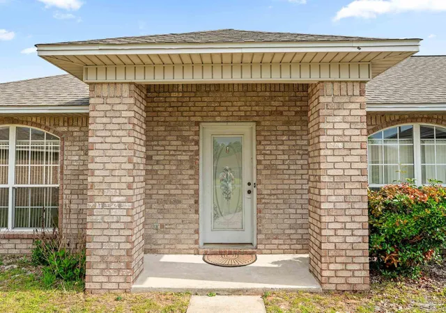 Photo 4 of Single family home for sale at 638 Downhaul Dr, Pensacola, FL 32507 | MLS# 682248 | Listing updated on 2026-09-23