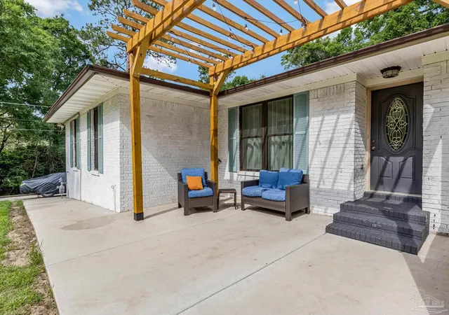 4th image of 6257 Spanish Oak Ct, Pensacola, FL 32526 | MLS# 682555