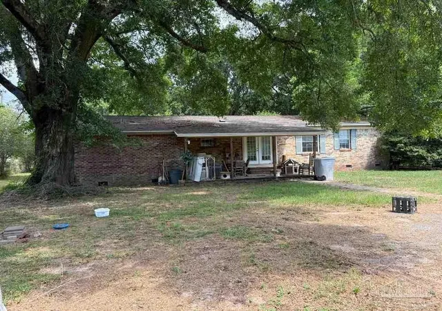 Photo 2 of Single Family Residence at 4751 W Spencer Fld Rd, Milton, FL 32571 | MLS# 674558 |  | Sold on 2026-02-20