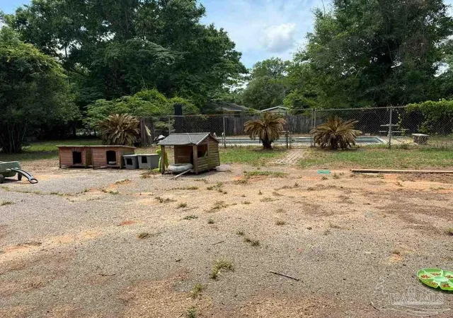 Photo 3 of Single Family Residence at 4751 W Spencer Fld Rd, Milton, FL 32571 | MLS# 674558 |  | Sold on 2026-02-20