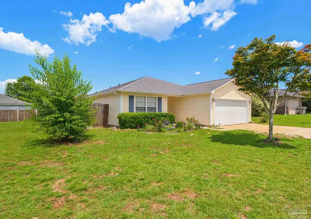 Photo 2 of Sale Pending at 10672 Senegal Dr, Pensacola, FL 32534 | MLS# 685515 | Listing updated on 2026-09-04