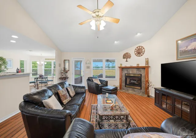 4th image of 9271 Hansel Dr, Navarre, FL 32566 | MLS# 682218