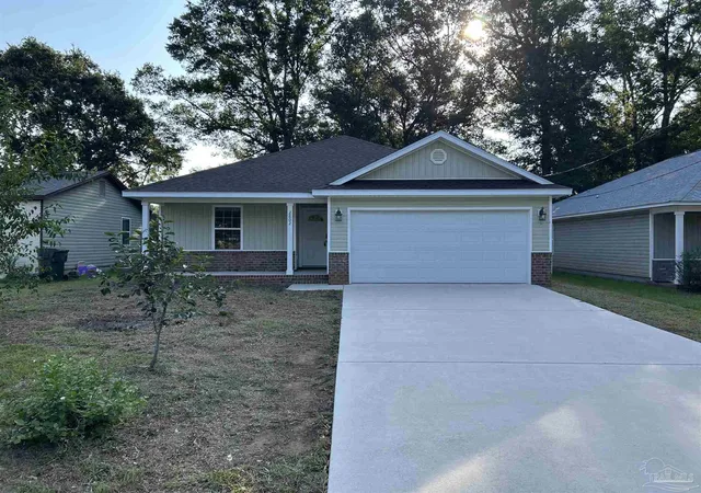 Photo 1 of Single family home for sale at 2802 Donley St, Pensacola, FL 32526 | MLS# 688019 | Listing updated on 2026-09-09