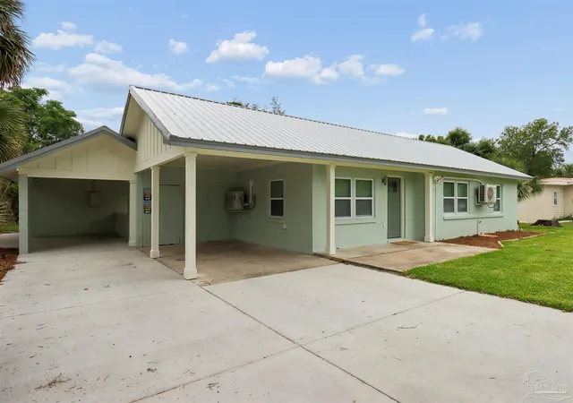 2nd image of 605 Edgewater Dr, Pensacola, FL 32507 | MLS# 681809