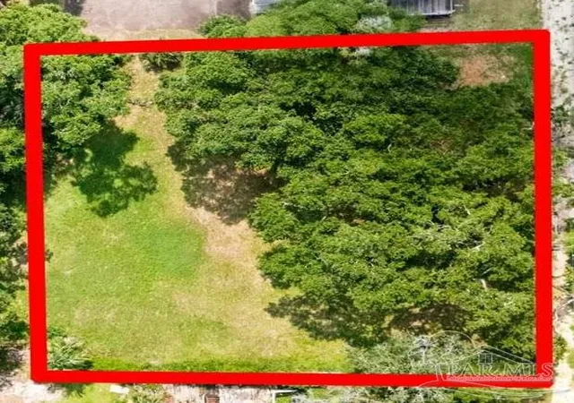 12th image of 1210 W Garden St, Pensacola, FL 32502 | MLS# 685086