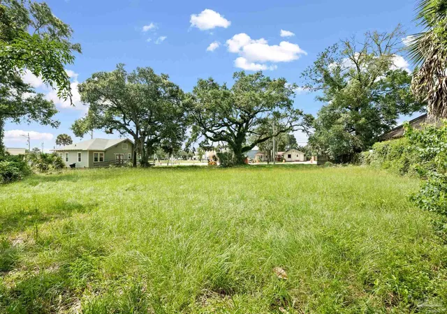 4th image of 1210 W Garden St, Pensacola, FL 32502 | MLS# 685086