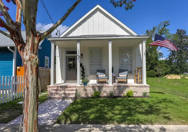 Photo 1 of Single family home for sale at 1105 Dr Martin Luther King Jr, Pensacola, FL 32503 | MLS# 685245 | Listing updated on 2026-07-30