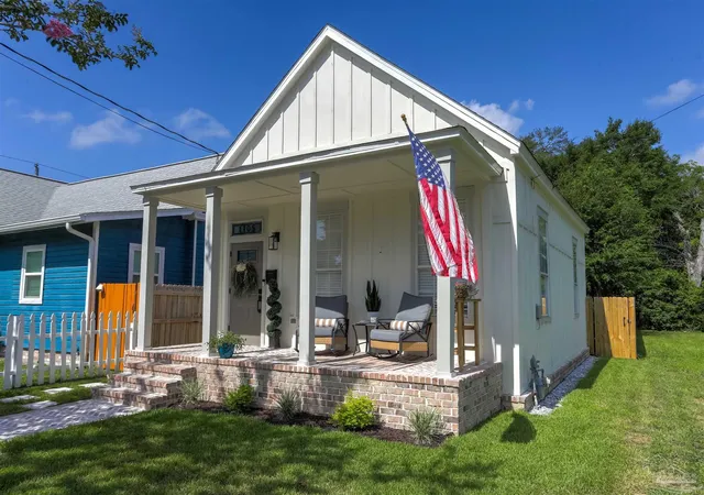 Photo 3 of Single family home for sale at 1105 Dr Martin Luther King Jr, Pensacola, FL 32503 | MLS# 685245 | Listing updated on 2026-07-30