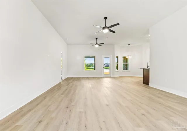 3rd image of 1880 Summer Pecan Dr #02-E, Cantonment, FL 32533 | MLS# 673580