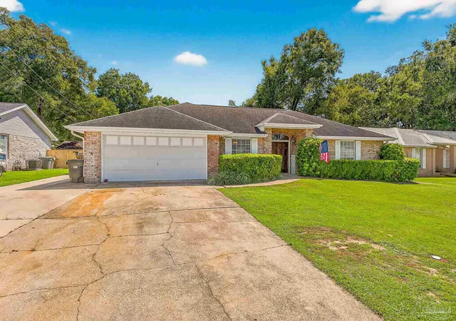Photo 2 of Sale Pending at 723 Candlestick Pl, Pensacola, FL 32514 | MLS# 680548 | Listing updated on 2026-06-19