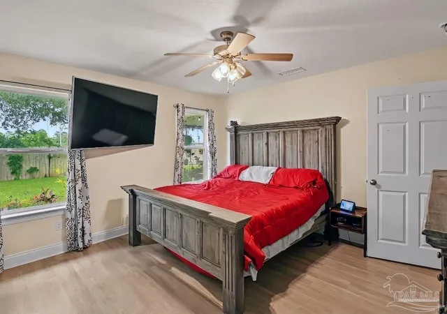 Photo 3 of Single family home for sale at 1860 Justice Cir, Gulf Breeze, FL 32563 | MLS# 683861 | Listing updated on 2026-09-19