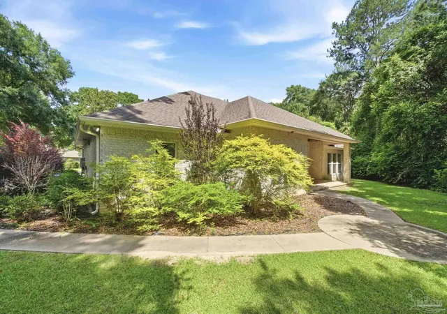 Homes for sale in Crestview, FL | 5800 S Mosley Ln, Crestview, FL 32539 | MLS# 683057