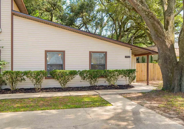 Photo 1 of Townhouse for sale at 5512 Woodsman Ct, Pensacola, FL 32506 | MLS# 685194 | Listing updated on 2026-09-14