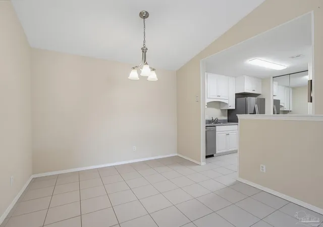 Photo 4 of Condo for sale at 2299 Scenic Hwy #L8, Pensacola, FL 32503 | MLS# 685790 | Listing updated on 2026-09-11