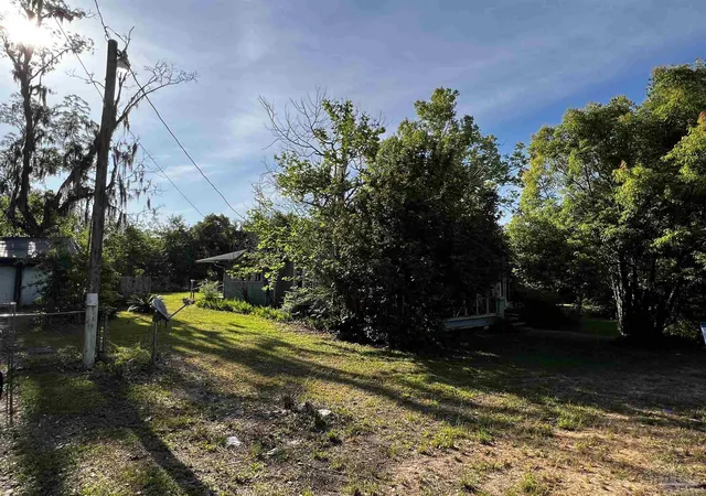 Photo 3 of Single family home for sale at 5284 Broad St, Milton, FL 32570 | MLS# 681619 | Listing updated on 2026-06-17