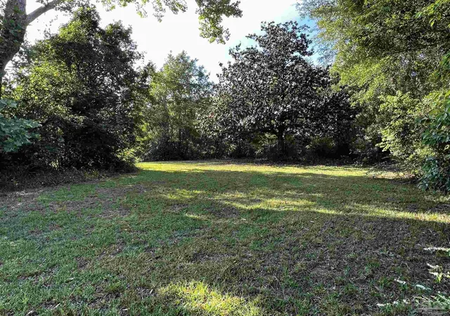 Photo 4 of Single family home for sale at 5284 Broad St, Milton, FL 32570 | MLS# 681619 | Listing updated on 2026-06-17