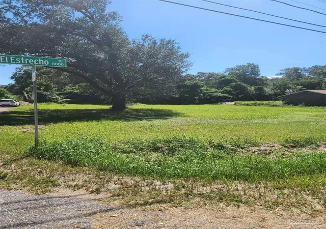 Photo 2 of Sale Pending at 1013 Echo Cir, Pensacola, FL 32514 | MLS# 669968 | Listing updated on 2026-02-05