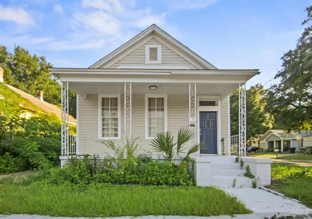Photo 1 of Single family home for sale at 1319 W Jackson St, Pensacola, FL 32501 | MLS# 688157 | Listing updated on 2026-08-29