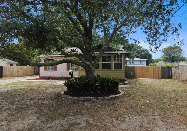 Photo 24 of Single family home for sale at 209 Nw Gilliland Rd, Pensacola, FL 32507 | MLS# 684615 | Listing updated on 2026-09-14
