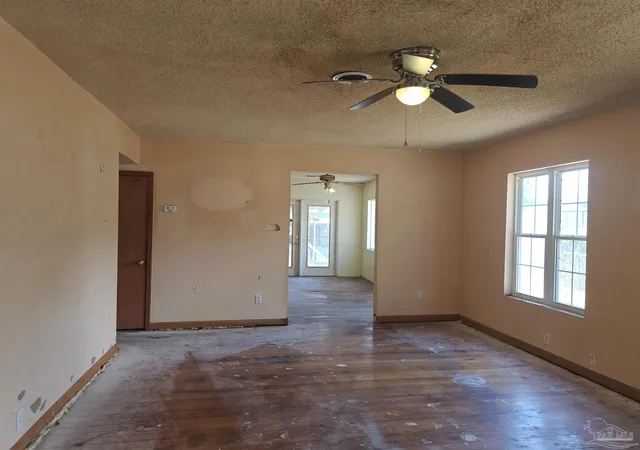 Photo 2 of Single family home for sale at 209 NW Gilliland Rd, Pensacola, FL 32507 | MLS# 684615 | Listing updated on 2026-09-14