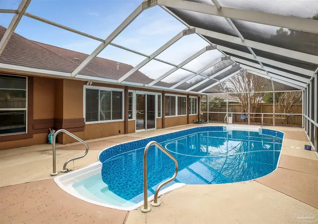 2nd image of 2300 Caddy Shack Ln, Pensacola, FL 32526 | MLS# 675576