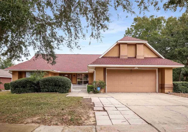 39th image of 2300 Caddy Shack Ln, Pensacola, FL 32526 | MLS# 675576
