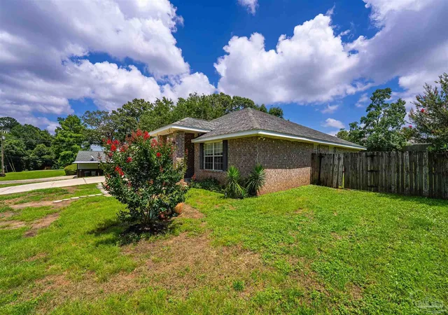 Homes for sale in Cantonment, FL | 2020 Ziglar Rd, Cantonment, FL 32533 | MLS# 684873