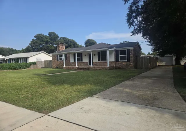 Photo 1 of Single family home for sale at 1217 Dexter Ave, Pensacola, FL 32507 | MLS# 688182 | Listing updated on 2026-09-03