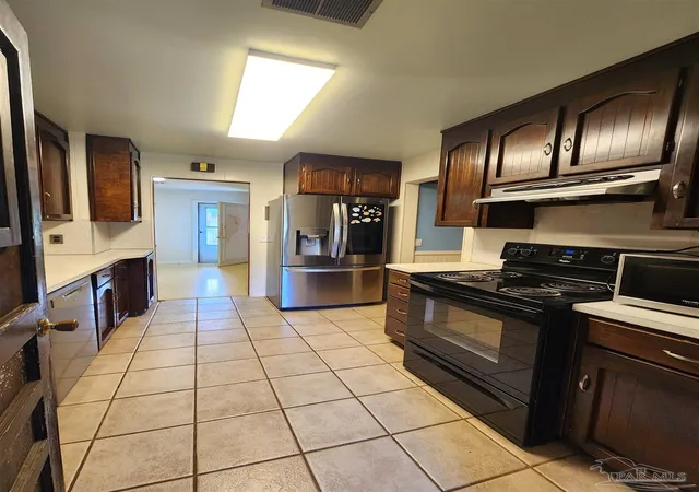 5th image of 4 Bertram St, Pensacola, FL 32506 | MLS# 681297