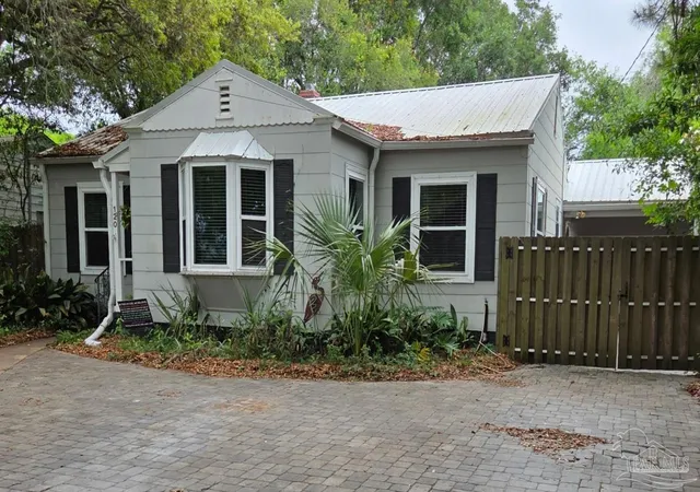 Photo 1 of Single family home for sale at 120 Country Clb Rd, Pensacola, FL 32507 | MLS# 681649 | Listing updated on 2026-09-10