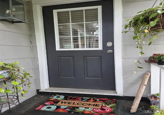 Photo 3 of Single family home for sale at 120 Country Clb Rd, Pensacola, FL 32507 | MLS# 681649 | Listing updated on 2026-09-10