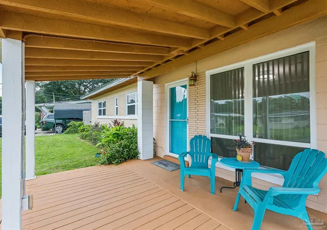 Photo 3 of Single family home for sale at 6 Gamwell Rd, Pensacola, FL 32506 | MLS# 684698 | Listing updated on 2026-09-03